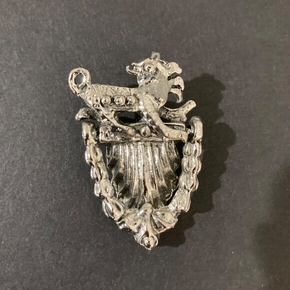 Vintage Heraldic Dragon Dog Doorknocker Brooch - Picture 1 of 3